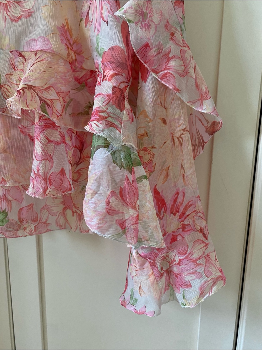 Zara Pink and Green Floral Printed Flowy Blouse with Romantic Ruffle Details XL - Picture 5 of 11